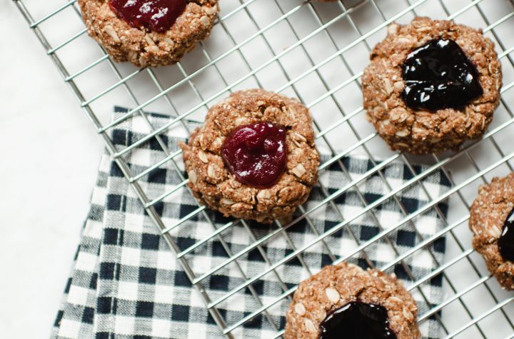 11 Simple & Healthy Holiday Cookie & Baking Recipes
